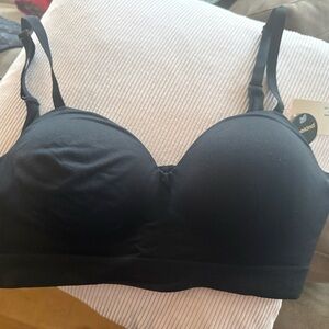 Elegant Black Wireless Bra
